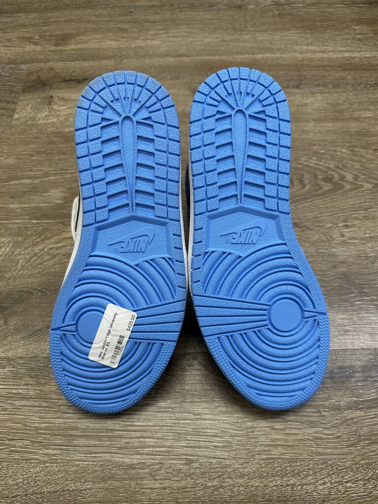 New Jordan 1 High University Blue sz. 8.5