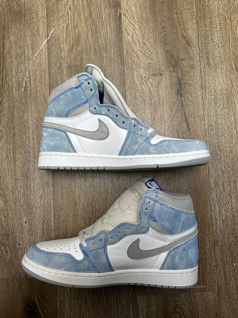 New Jordan 1 High Hyper Royal sz.9.5