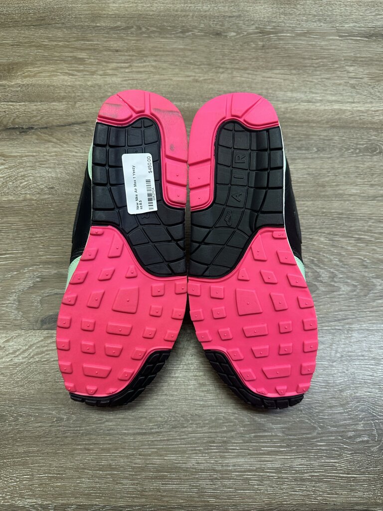 New Nike Air Max 1 Yeezy sz.8.5