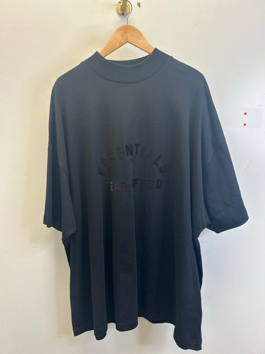 New Essentials Jet Black Tee sz.L