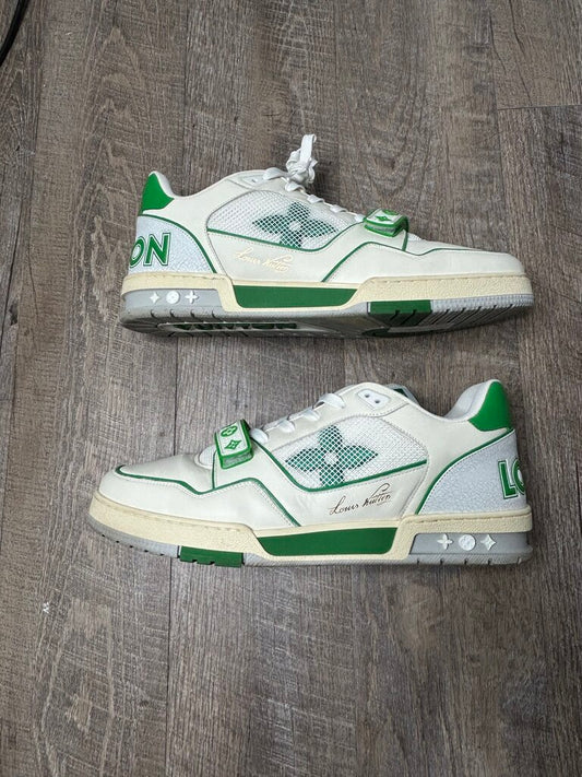 Preowned Louis Vuitton Trainer Green White Size 12LV (14M)