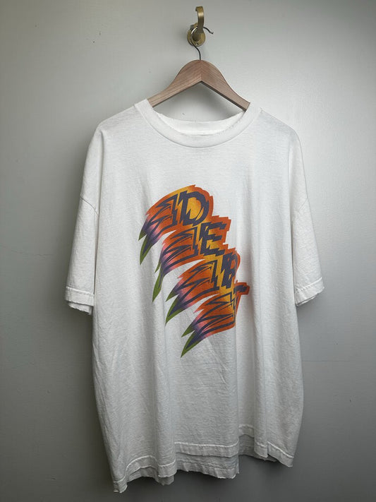 Preowned Gallery Dept. Motion Logo White Tee Size XL