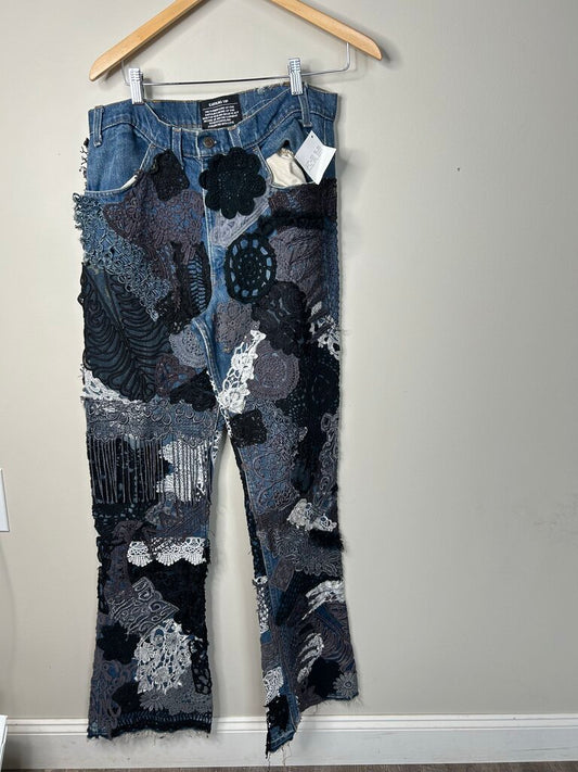 New Earthling VIP Black Grey Floral Denim Size 32