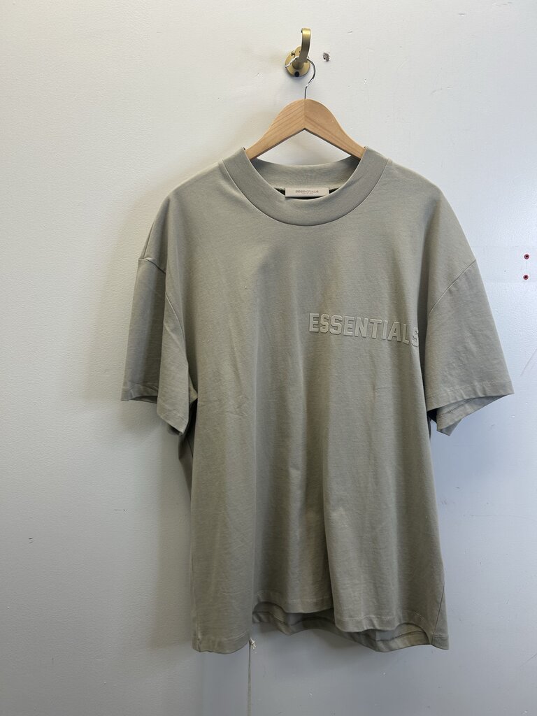 New FOG Essentials Smoke Tee Size Large