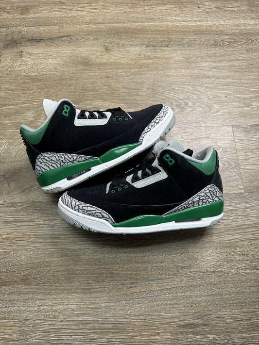 Preowned Jordan 3 Pine Green Size 9