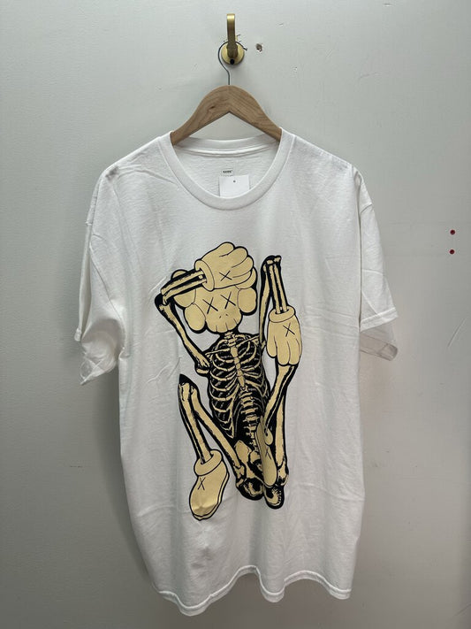 New CPFM Kaws White tee Size XL