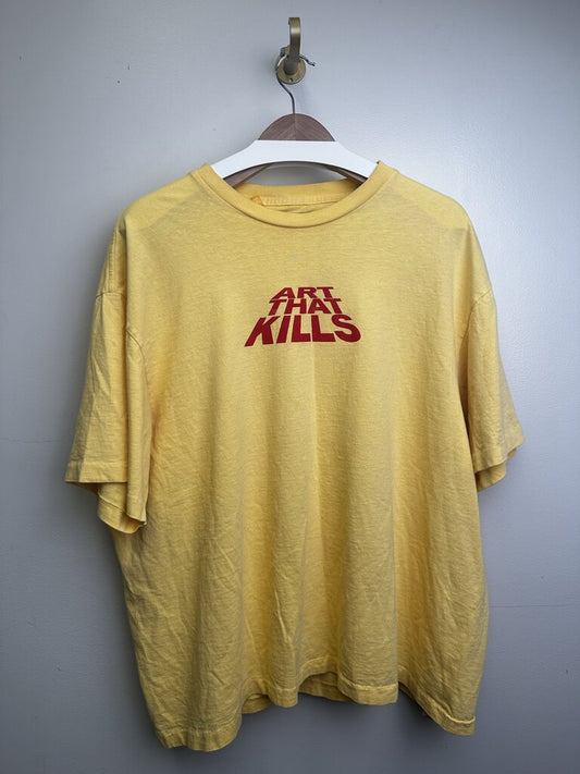 Preowned Gallery Dept Yellow Art That Kills Tee size XL