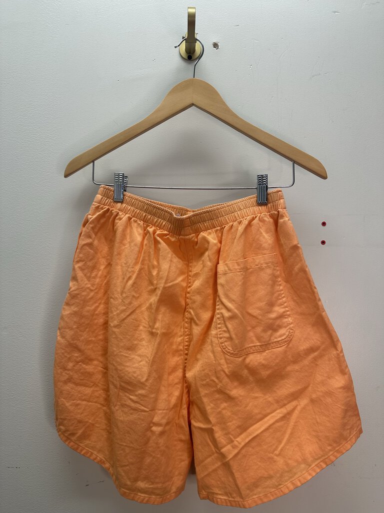 New Saint Michaels Peach Shorts sz.M