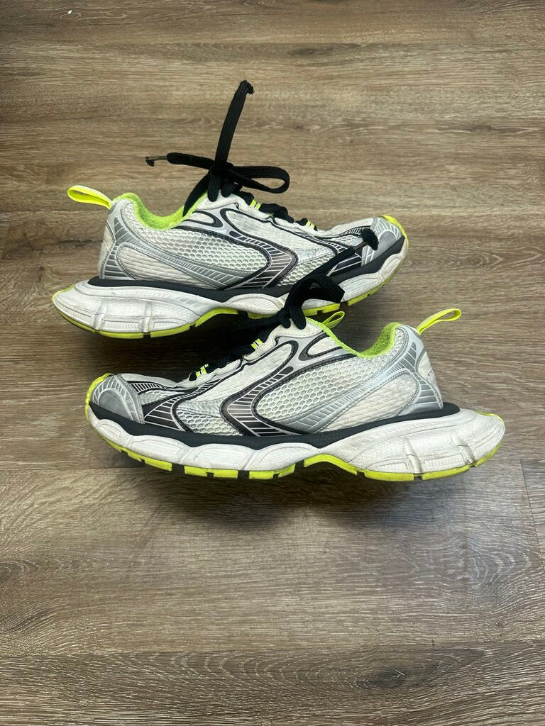 Preowned Balenciaga 3XL Grey Green Size 42