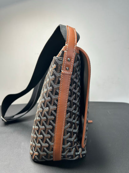 New Goyard Brown Messenger Bag