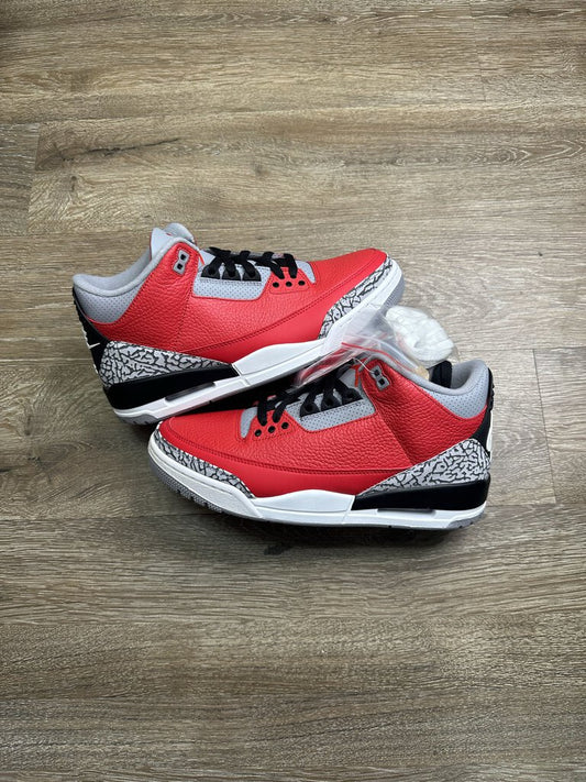 New Jordan 3 Red Size 9.5 (Replacement Box)