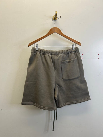 New Essentials Plum Shorts Size XL