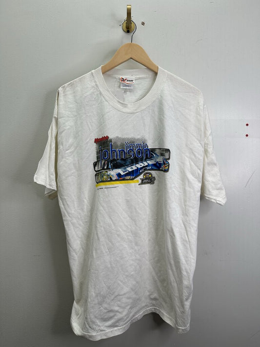 Preowned Vintage Jimmie Johnson White Car Tee Size XL