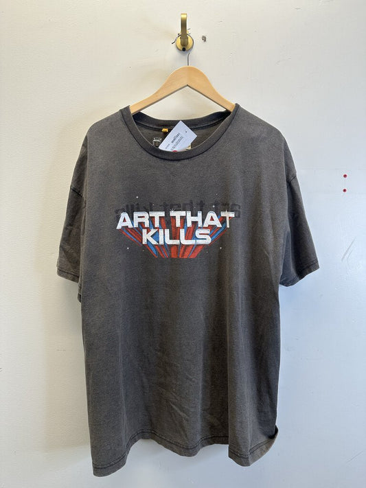 Preowned Gallery Dept Art That Kills Grey Tee size XL