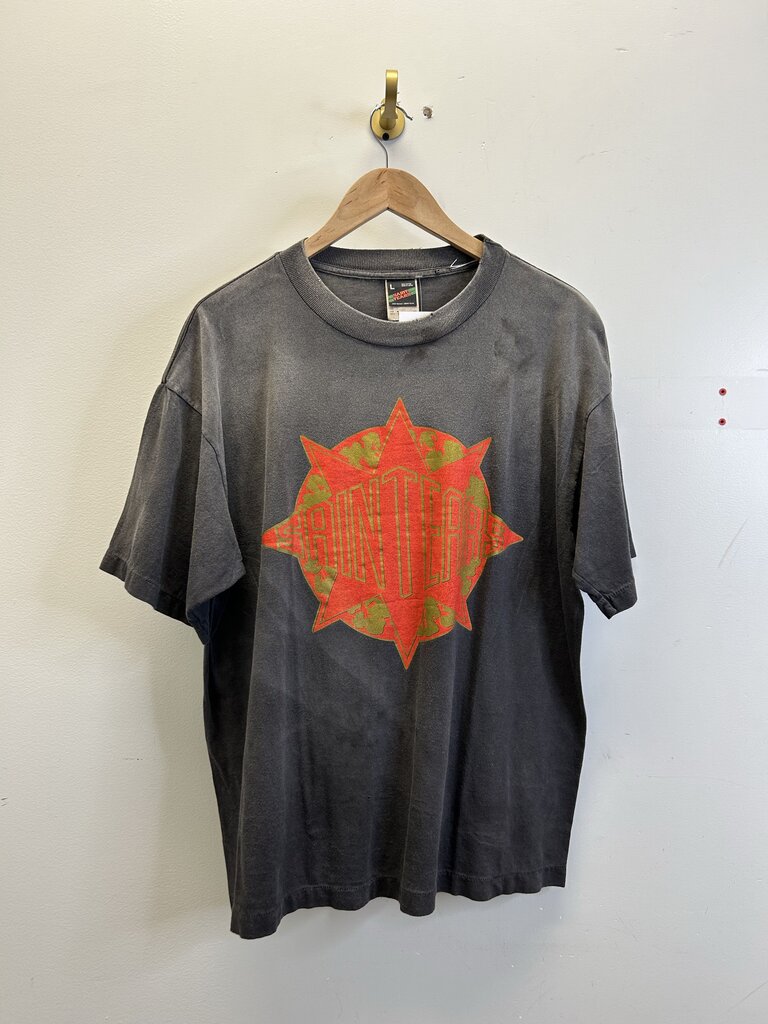 New Saint Tears Red/Gold Grey Tee size M