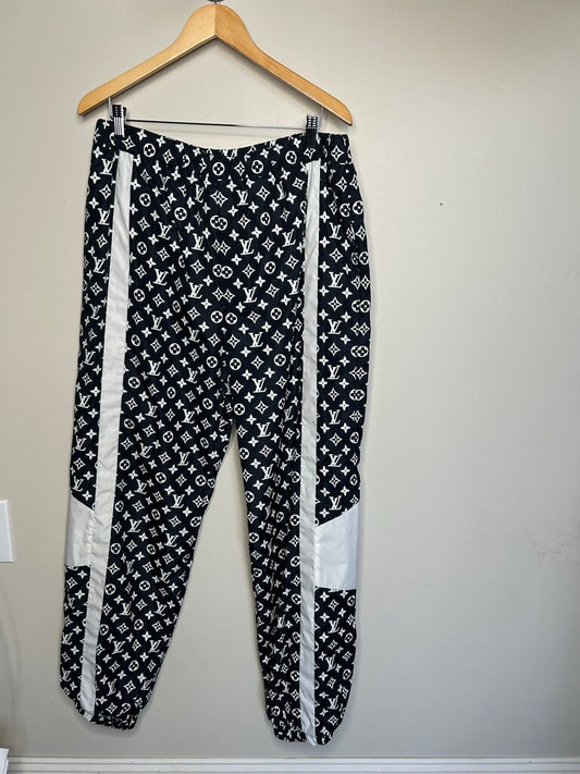 New Louis Vuitton Monogram Nylon Black Sweatpants Size 56 (XXL)