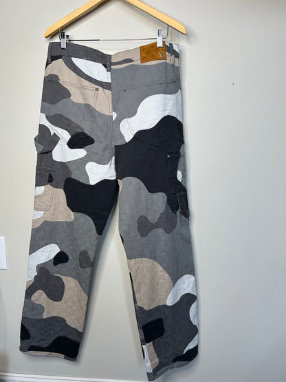 Preowned Louis Vuitton Kid Super Grey Camo Denim Size 34