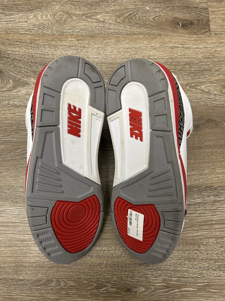 Preowned Jordan 3 Fire Red Size 10.5