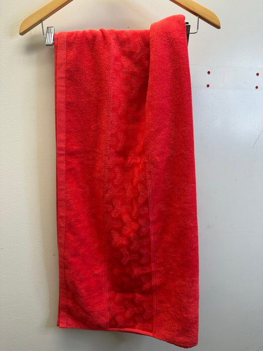 Preowned Goyard Red Towel