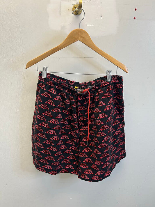 Preowned Gallery Dept. Art That Kills Black Shorts Size Large