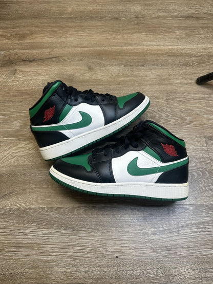Preowned Jordan 1 Green Toe sz.6y