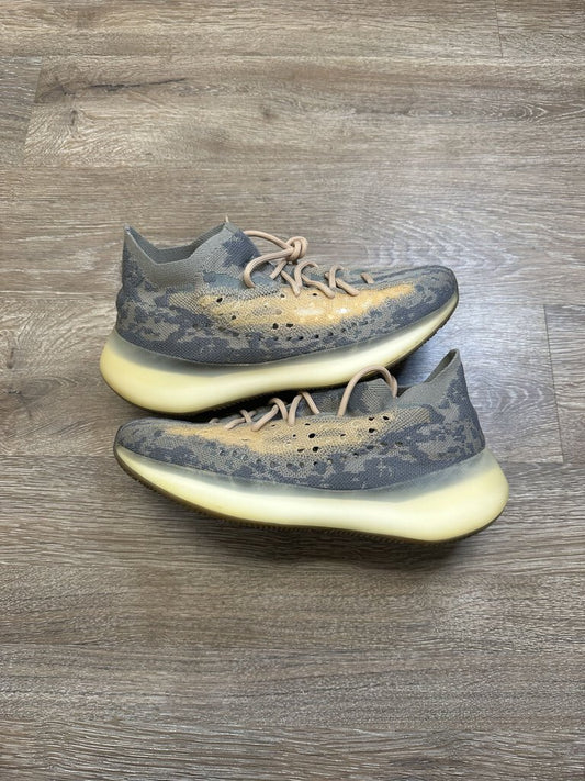 Preowned Yeezy 700 Tan Size 10