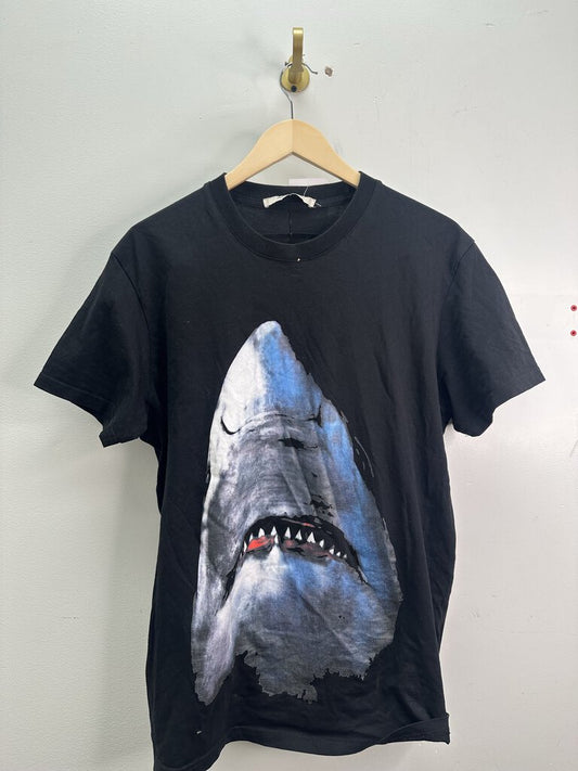 Preowned Givenchy Shark Black Tee sz.L