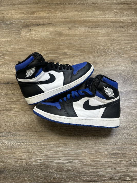 Preowned Jordan 1 Royal Toe Size 9.5 (Missing Lid)