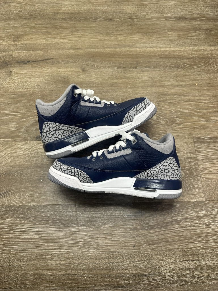 Preowned Jordan 3 Midnight Navy Size 6