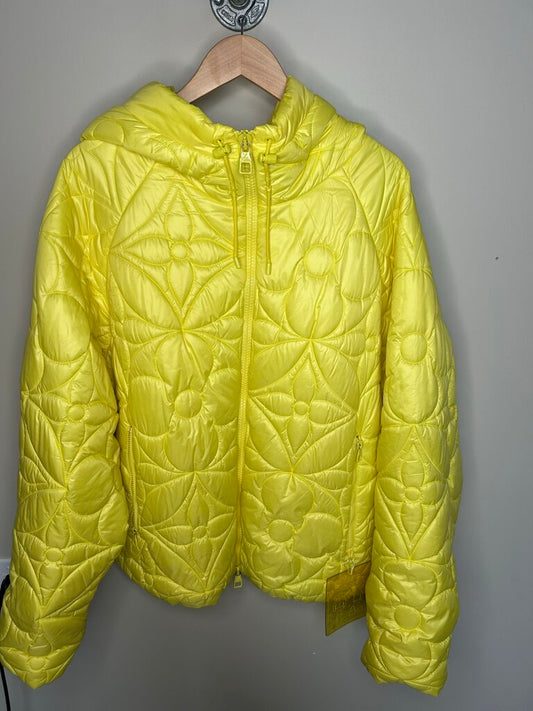 Preowned Louis Vuitton Floral Puffer Zip Yellow sz.56