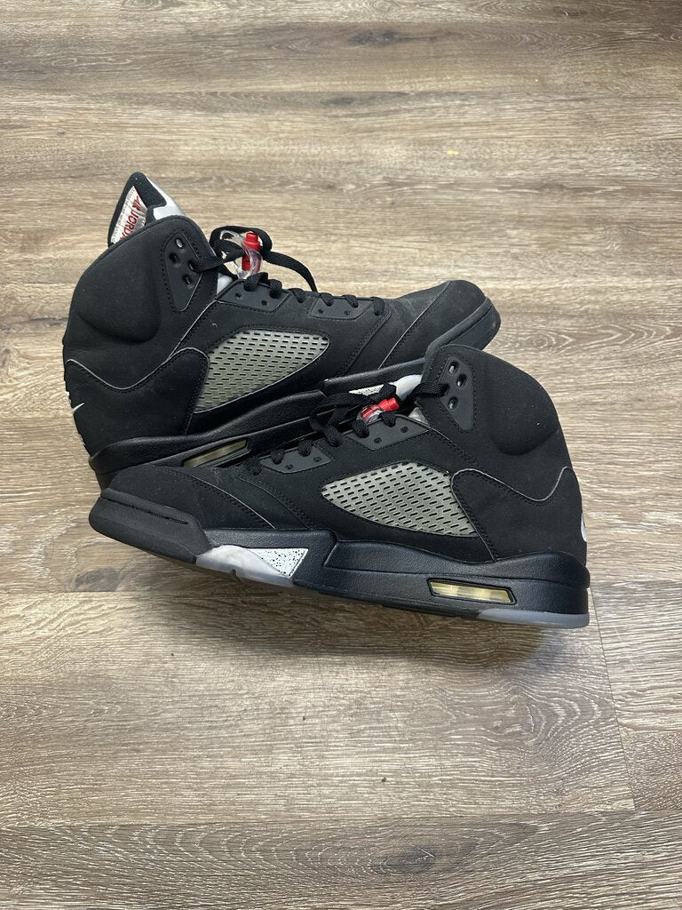 Preowned Jordan 5 Black Metallic Size 13