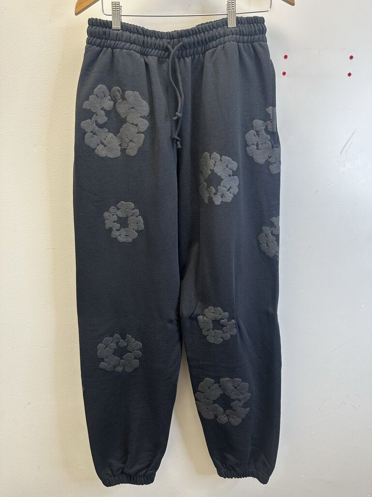 New Denim Tears Black/Black Wreath Sweatpants Size XL