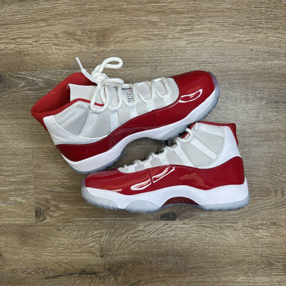 Preowned Jordan 11 Cherry sz.9