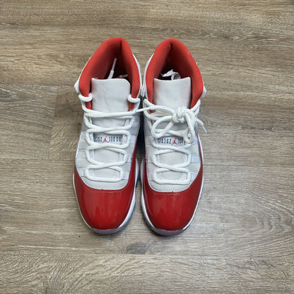 Preowned Jordan 11 Cherry sz.9