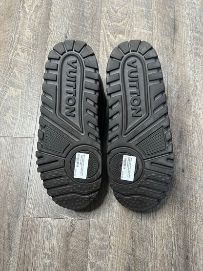 Preowned Louis Vuitton Maxi Brown Monogram Size 11LV (13M) (No Box)