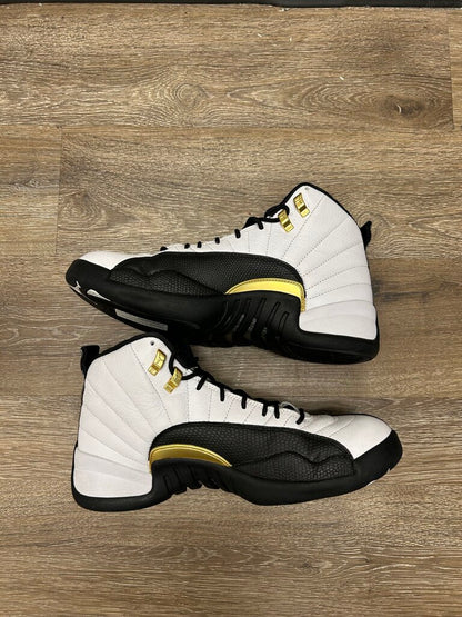 Preowned Jordan 12 Royalty Taxi sz.10