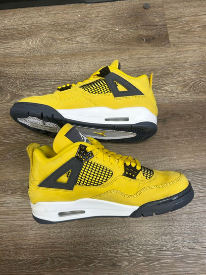 Preowned Jordan 4 Size 8.5