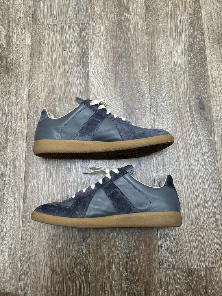 Preowned Maison Margiela Replica Grey Gum size 44
