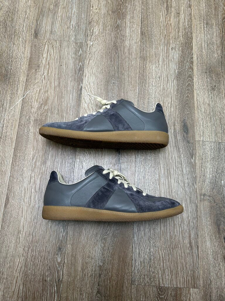 Preowned Maison Margiela Replica Grey Gum size 44
