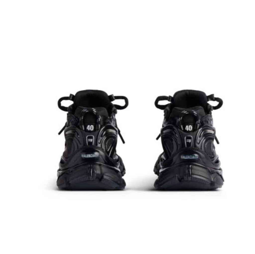 New Balenciaga Runner Black Black size 47