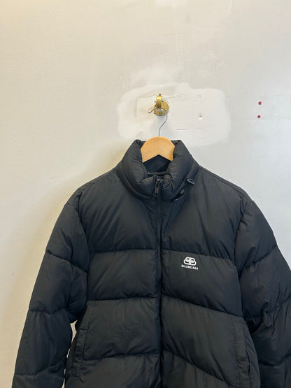Preowned Balenciaga Black puffer Cropped Size S/M
