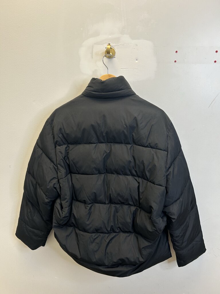 Preowned Balenciaga Black puffer Cropped Size S/M