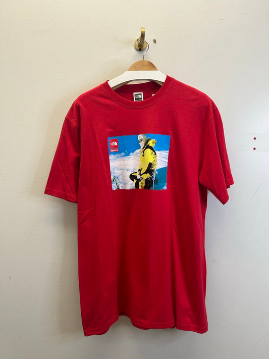 New Supreme TNF Red Snow Tee Size Large