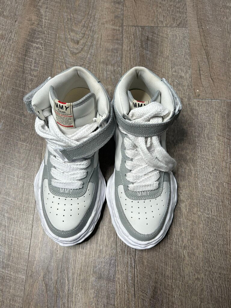 Preownewd MMY High Grey White size 42