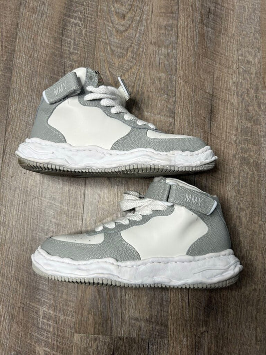 Preownewd MMY High Grey White size 42