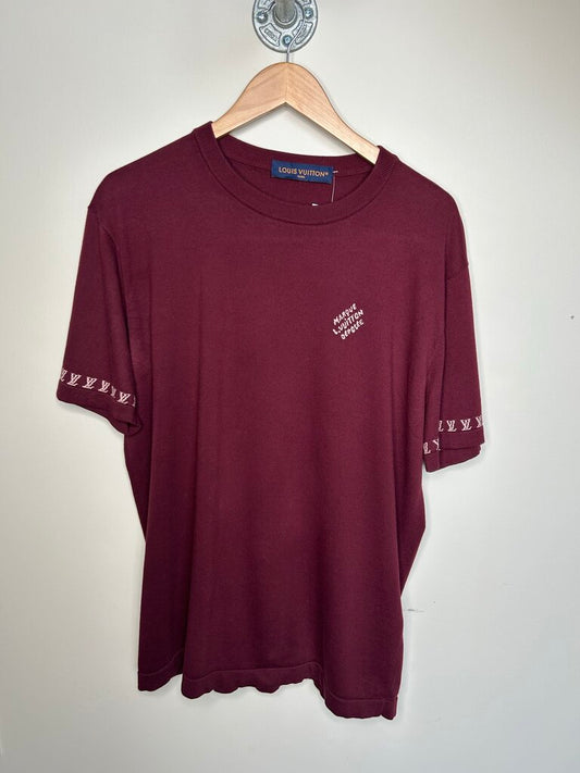 Preowned Louis Vuitton Maroon Marque Tee Size Large