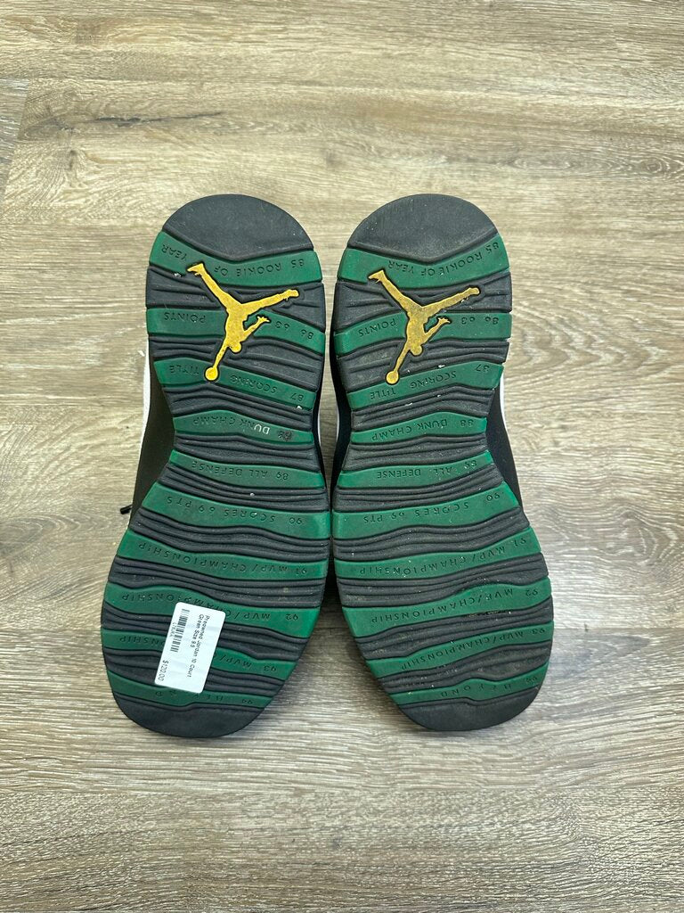 Preowned Jordan 10 Court Green Size 9.5
