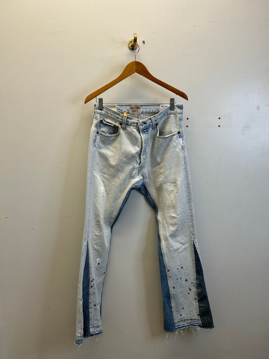 Preowned Gallery Dept. Lightwash Flare Denim Size 30