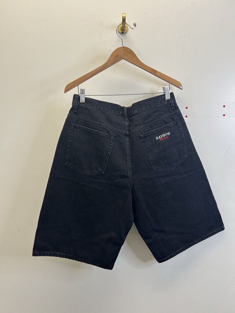 New Supreme Black Denim Short sz.32
