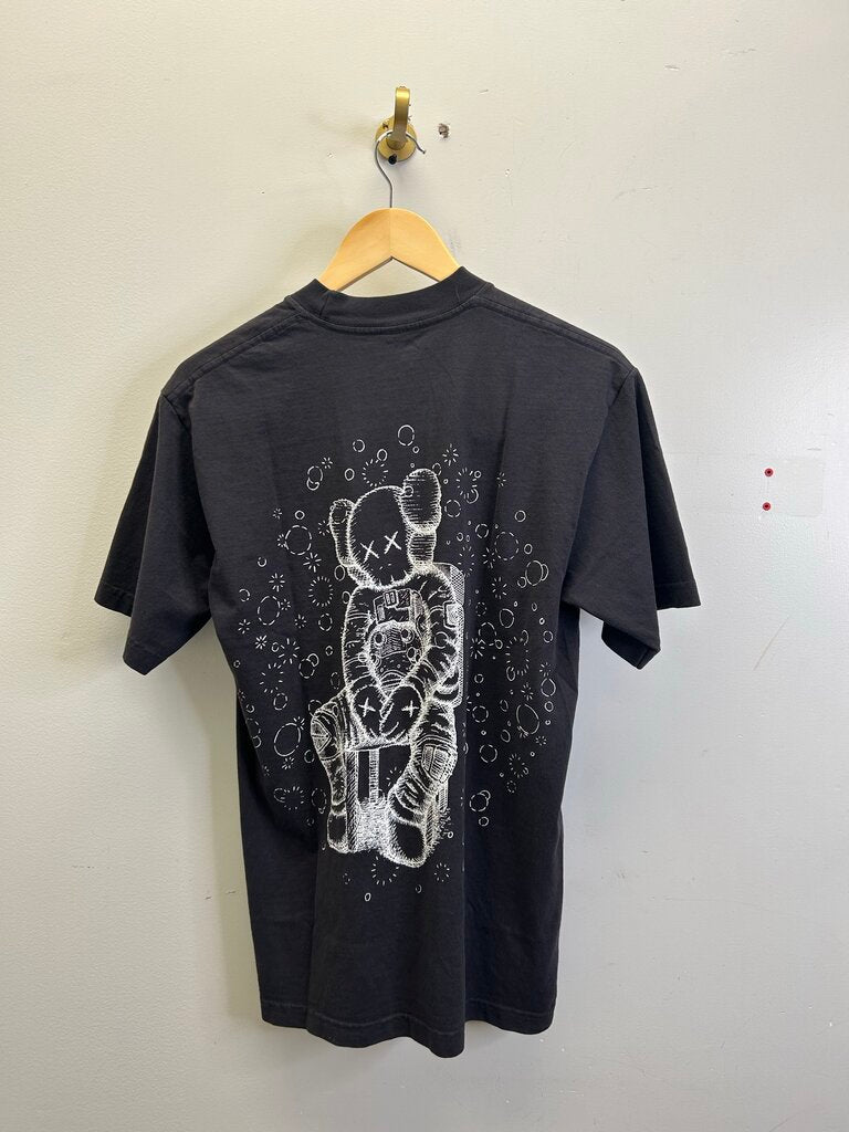 New Kaws Cudi Astronaut Tee Size Large